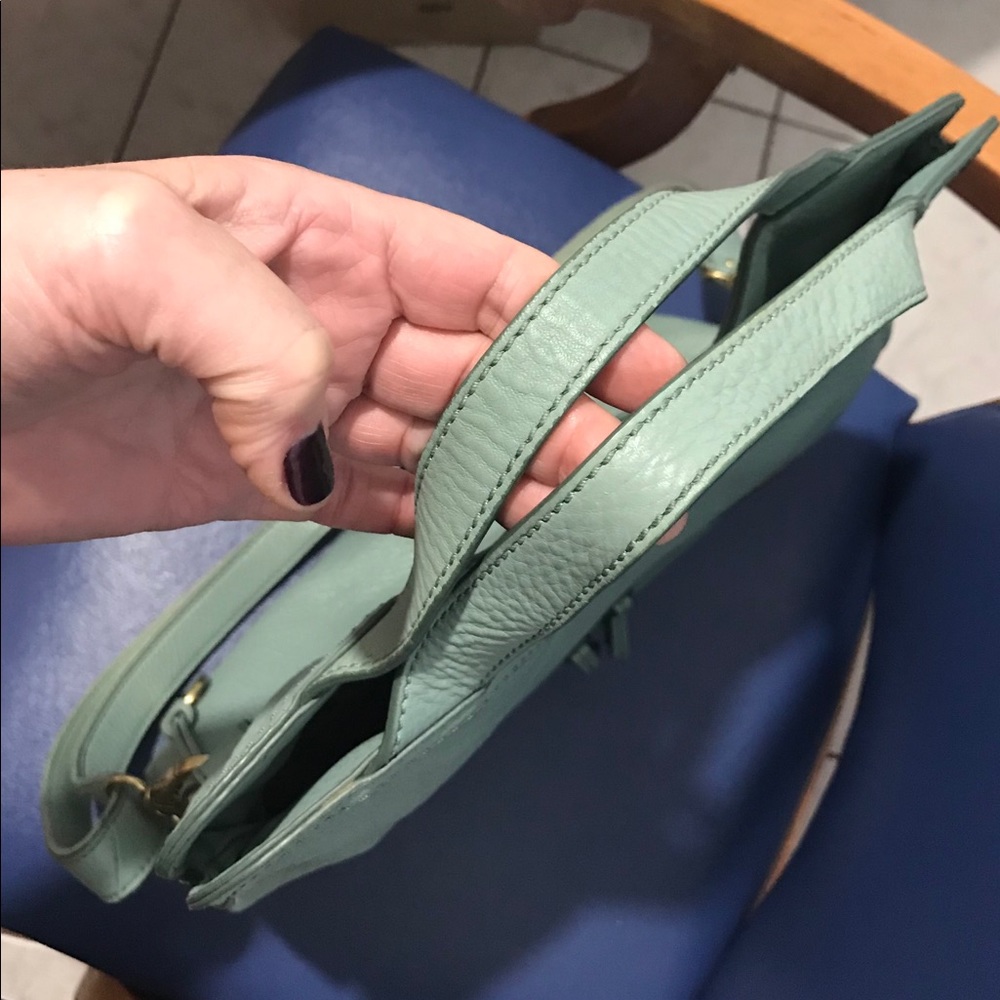 🎉Host Pick🎉Fossil mint leather Erin fold-over tote/crossbody - Picture 4 of 16